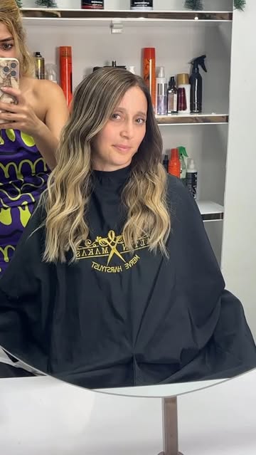Afyonkarahisar'da Yeni Bir Tarz Deneyimi: Merve Akyavaş Hair Design