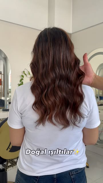 Afyonkarahisar'da Ebru Yaşık Coiffeur: Profesyonel Saç Boyama ve Tasarım Hizmetleri