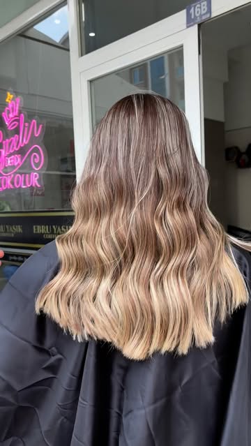 Afyon'da Saç Boyama Uzmanı: Ebru Yaşık Coiffeur
