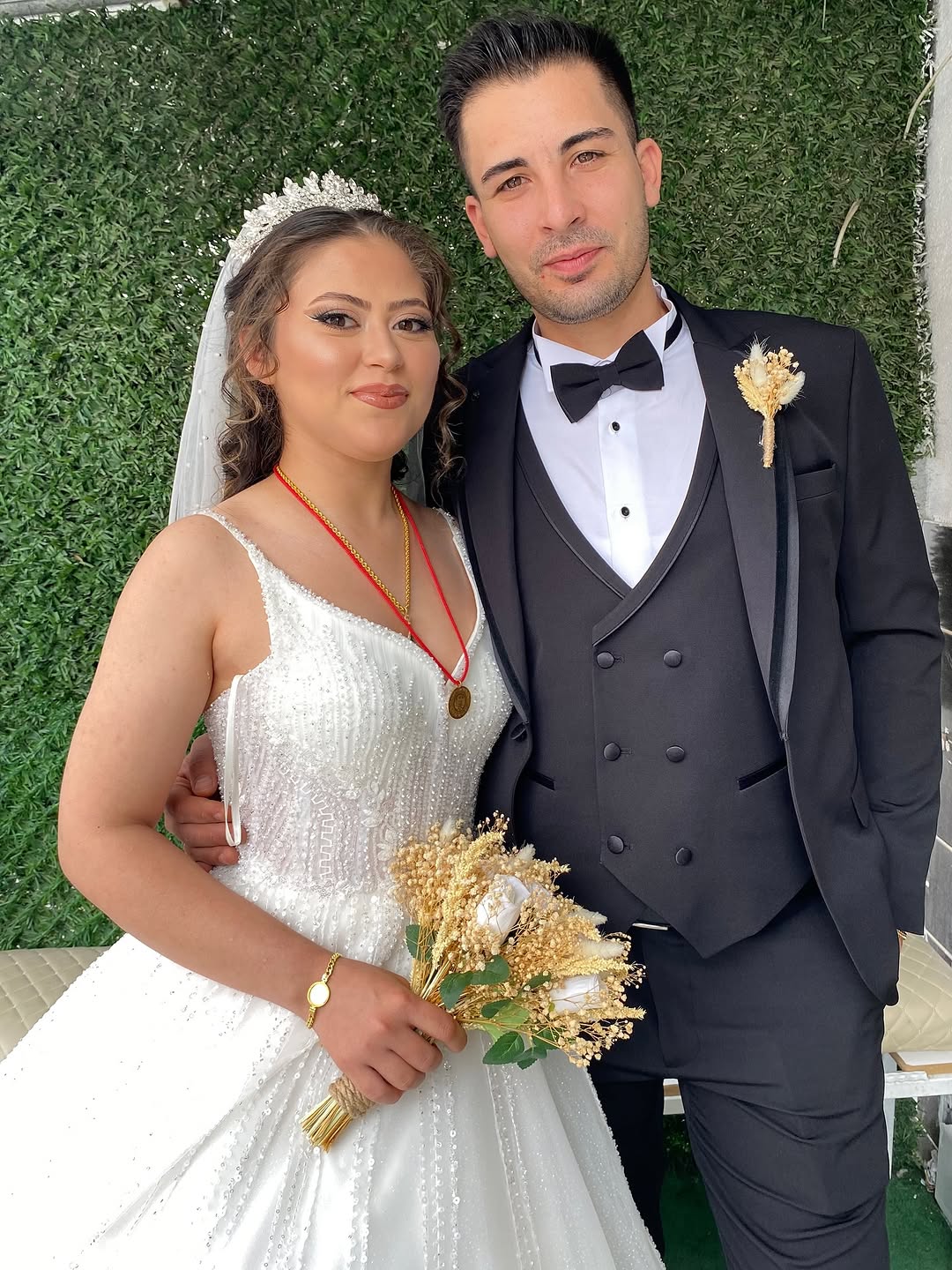 Afyon Rota Kuaför, Gelinlere Özel Saç ve Makyaj Hizmeti Sunuyor