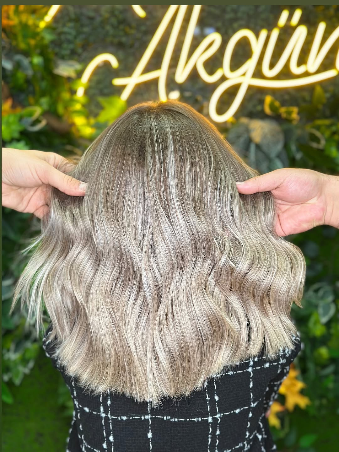 Afyon'da Genç Kuaför Musa Akgün'ün Yükselen Başarısı